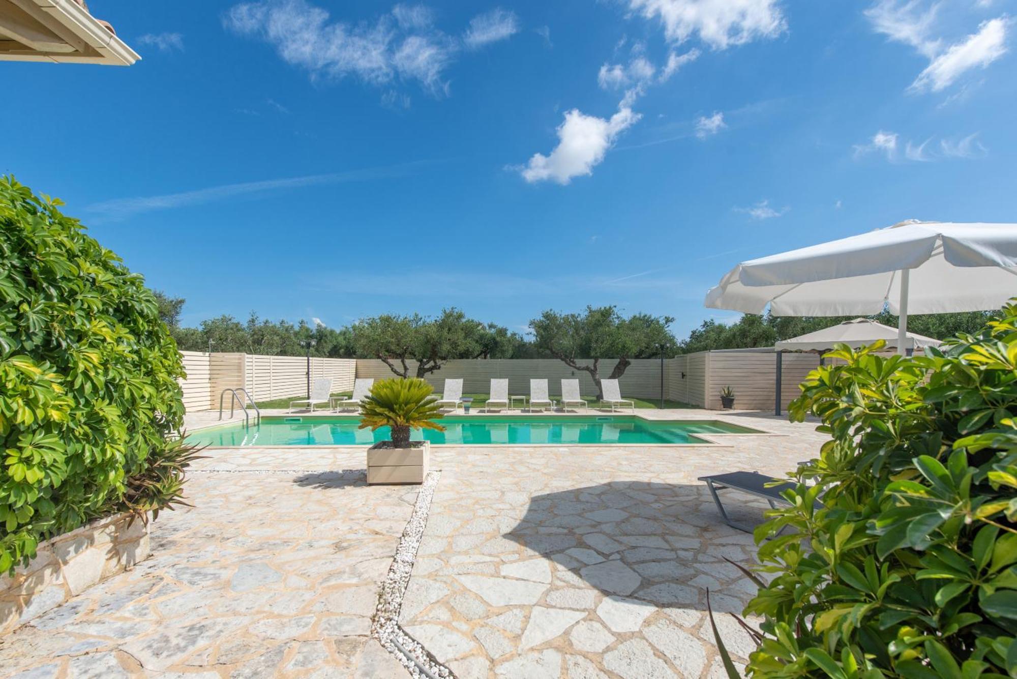 Eleni'S Family Villa Laganas Exterior photo