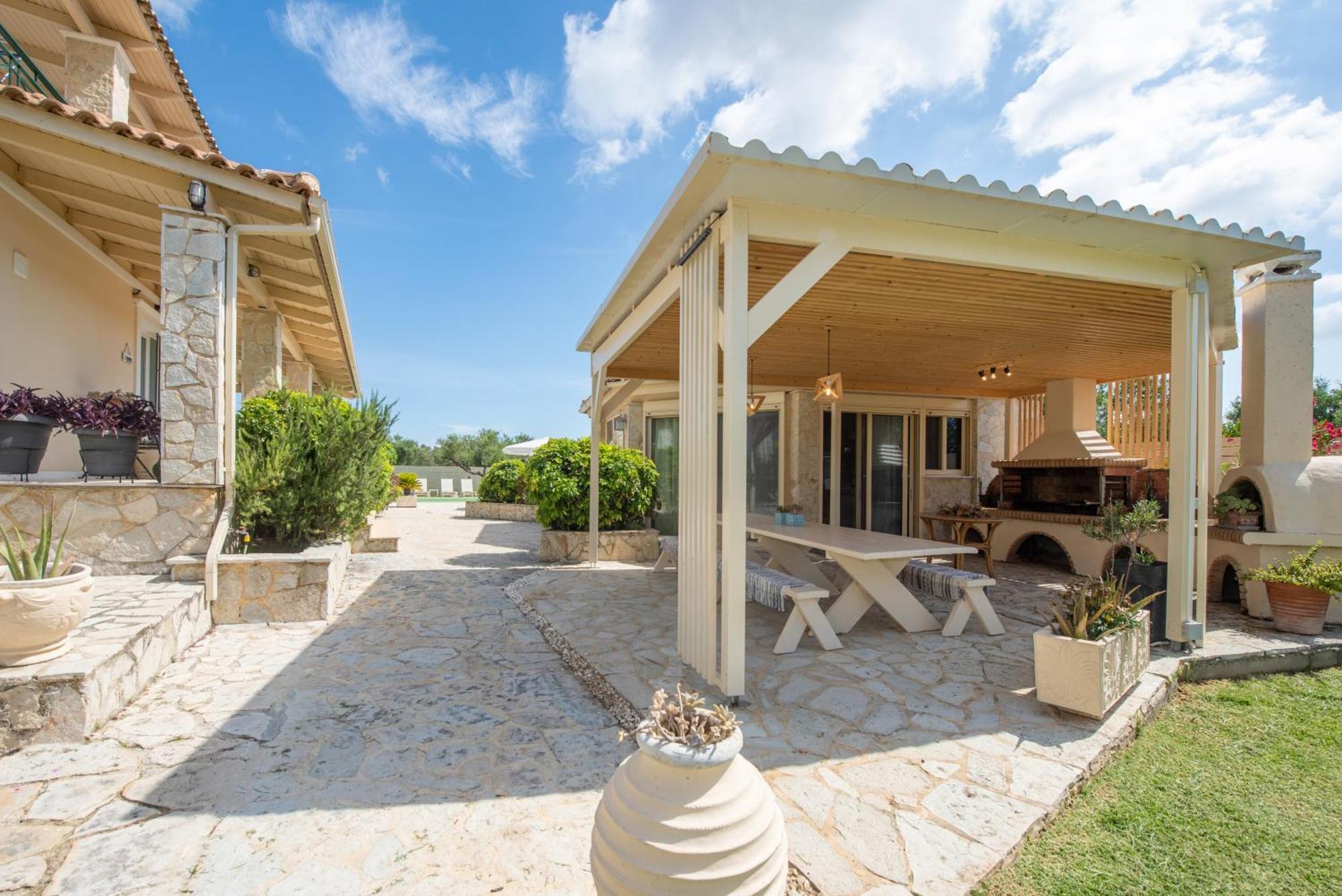 Eleni'S Family Villa Laganas Exterior photo
